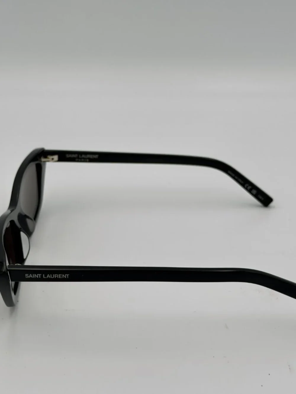 Yves Saint Laurent saint laurent